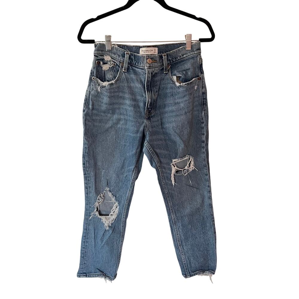 Abercrombie and Fitch Distressed Mom Jean SZ 4S